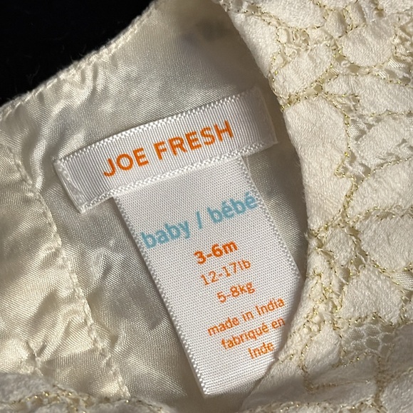 3/6m Elegant Cream and gold Lace Baby Dress beautiful little dress - Picture 6 of 6